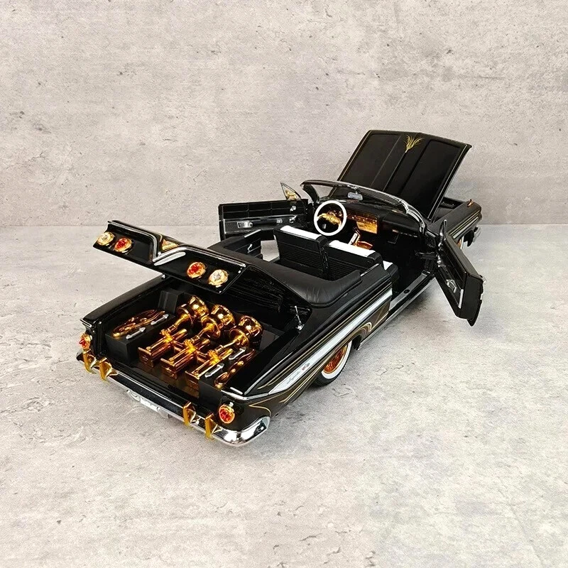 Chevrolet Impala Lowrider 1961 escala 1:18 modelo de coche diecast negro - con caja Foto 4 de 4