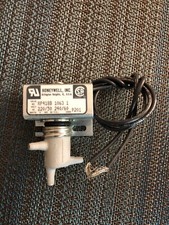 Honeywell RP418B1063 Pneumatic Relay NEW!