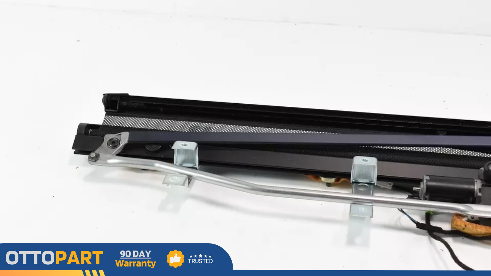 04-08 Maserati Quattroporte M139 Rear Window Electric Drape Sunshade Black OEM