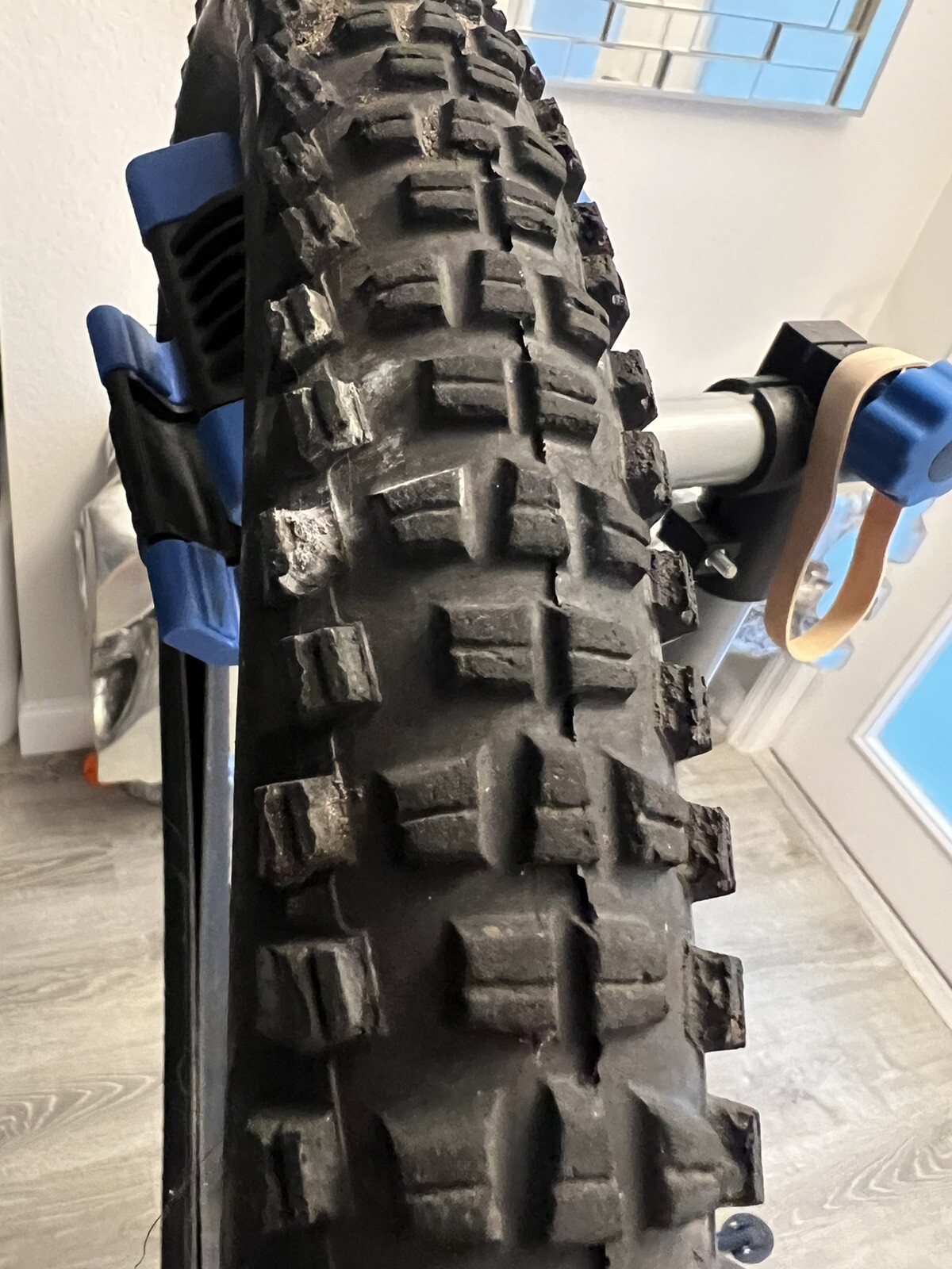 WTB Trail Boss Comp Tire 29x2.25 Black Wire Clincher MTB DNA Rubber