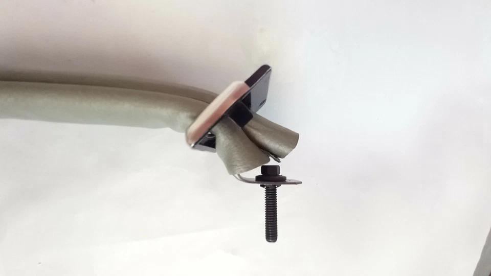 E45Y-5422666-E  DOOR PULL STRAP RH OR LH 1984 1985 LINCOLN CONTINENTAL  - Image 3 of 4