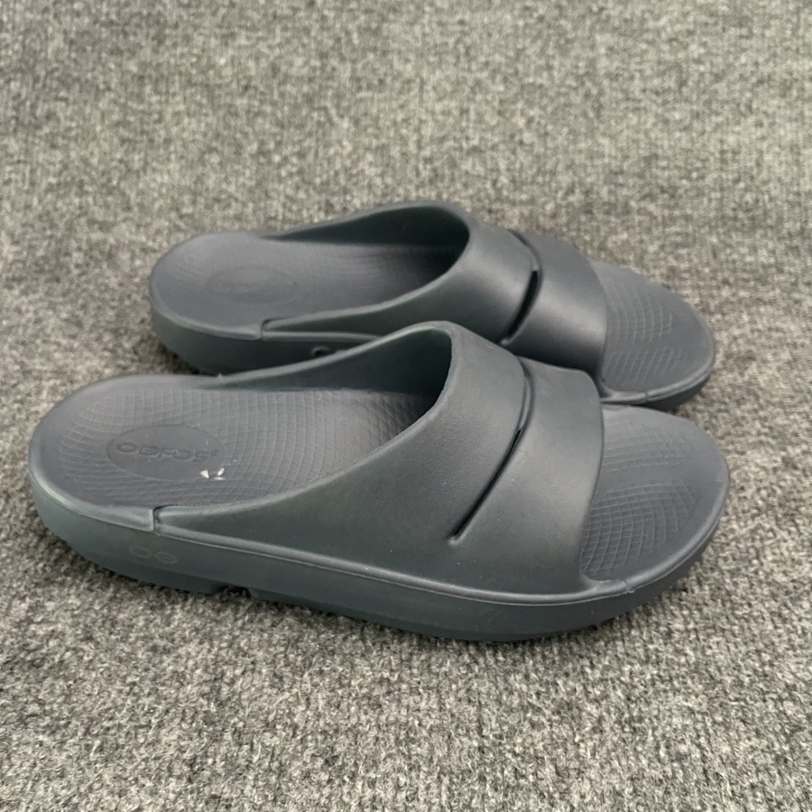 OOFOS OOahh Recovery Sandals Unisex Mens 7 Womens 9  Slides OOfoam Comfort Gray