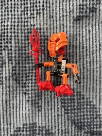 LEGO Bionicle 8540 Turaga Vakama, Very Good Condition + 3 Bionicle VAKAMA Cards