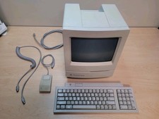Apple Macintosh Classic - Includes Mouse Keyboard - Powers on/READ - FOR PARTS