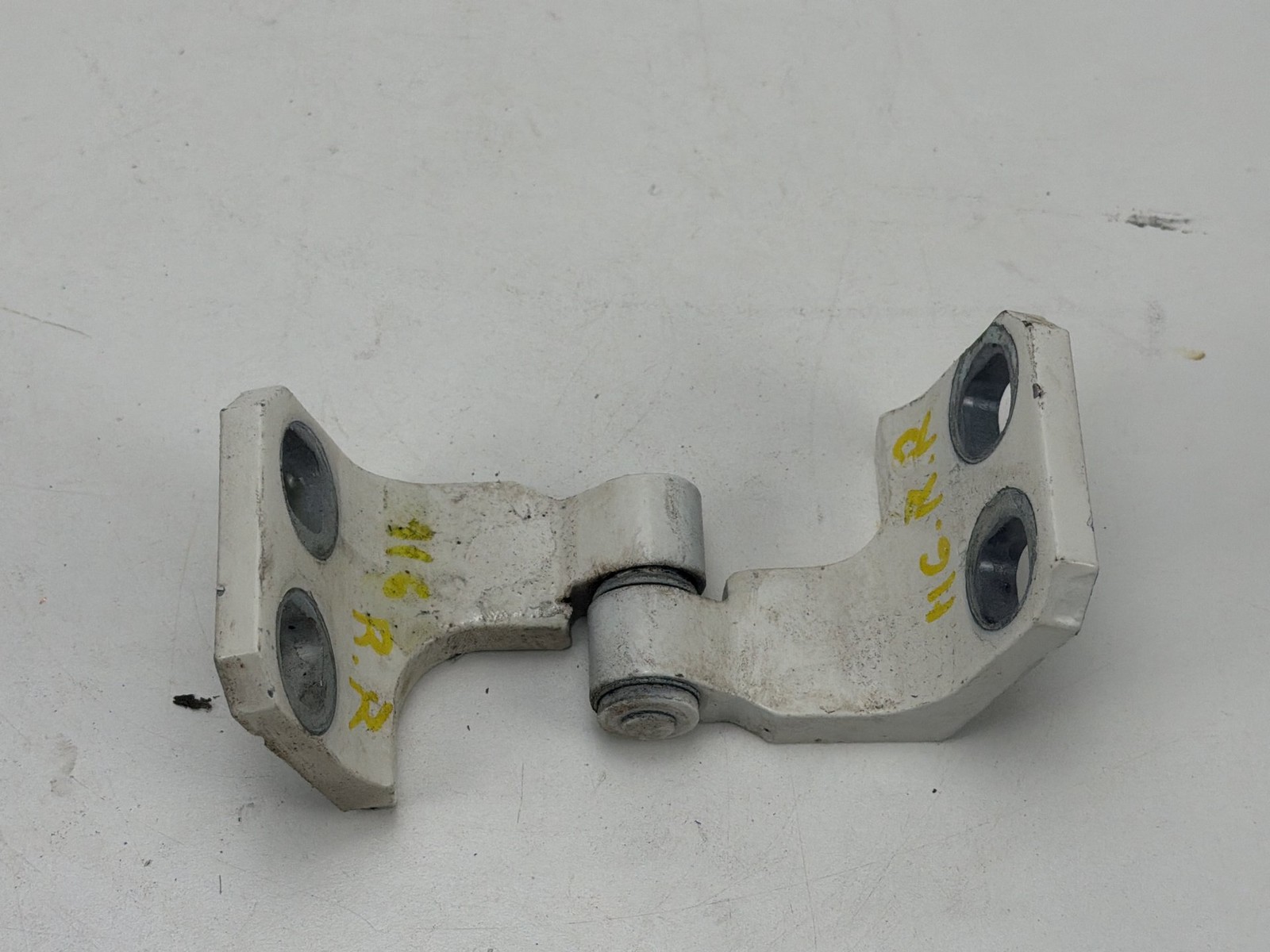 Maserati Ghibli 2014-2020 Rear Right Lower Door hinges Set P/N 119875