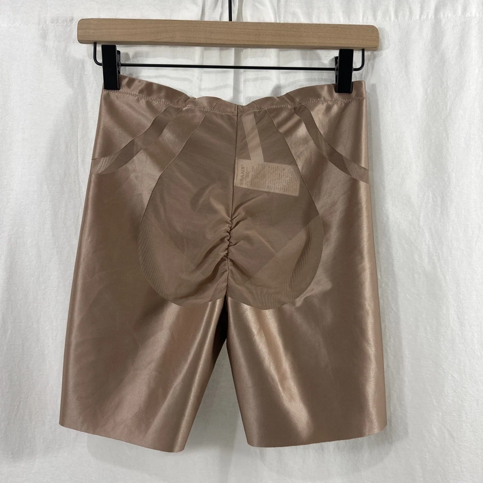 Spanx Botín Levantamiento Medio Muslo Corto Natural Levantamiento y Forma Mujer M Prendas Moldeadoras Foto 2 de 4