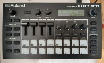 Roland MC-101 Standalone Groovebox