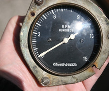 Stewart Warner Vintage 1500 Rpm Tachometer - Curved Glass Stewart Warner Vintage 1500 Rpm Tachometer - Curved Glass