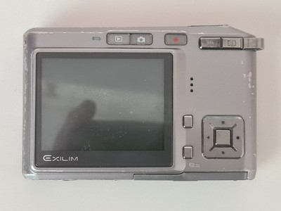 casio exilim ex-s500 5.0 megapixels digital camera