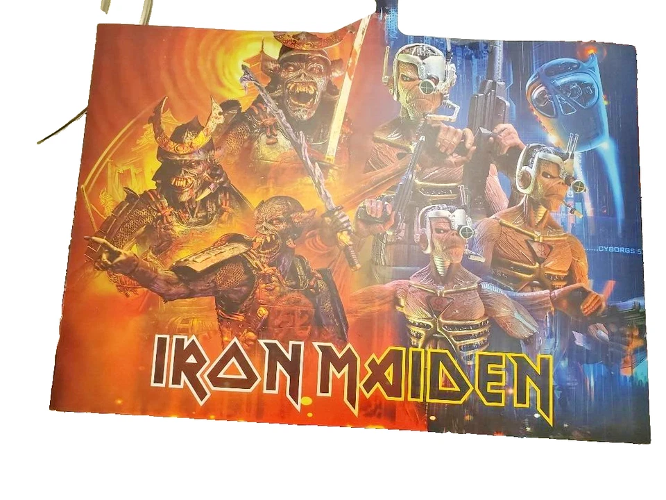 Neca Iron Maiden Future Past World Tour set 2 figures Ultimate 18cm - Image 3 of 3