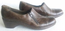 Women  s Clarks Brown Leather Side Zipper Loafer, Size 8  M