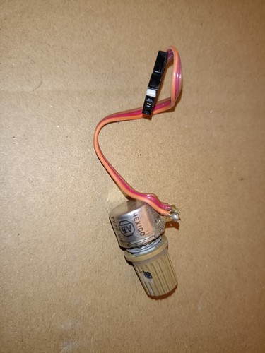 311-2052-00 20 Potentiometer for Tektronix 2711 Analyzer - Picture 6 of 7