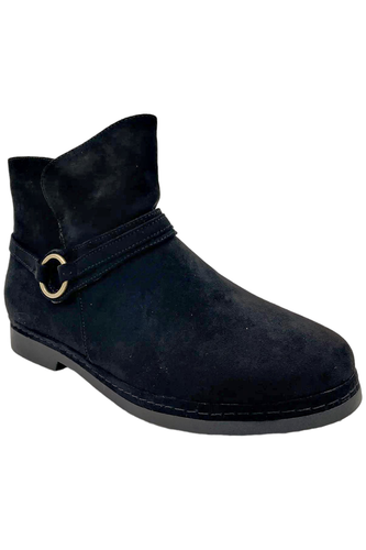 Bella Vita Women's Diaz Bootie - 70s Style Ankle Boot With Chain Detail