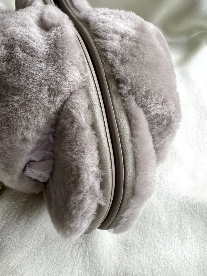 Tobogán Tory Burch Doble T Piel de Oveja en Garza Gris/Dorado Talla 8 Estilo No. 83484 Foto 4 de 4