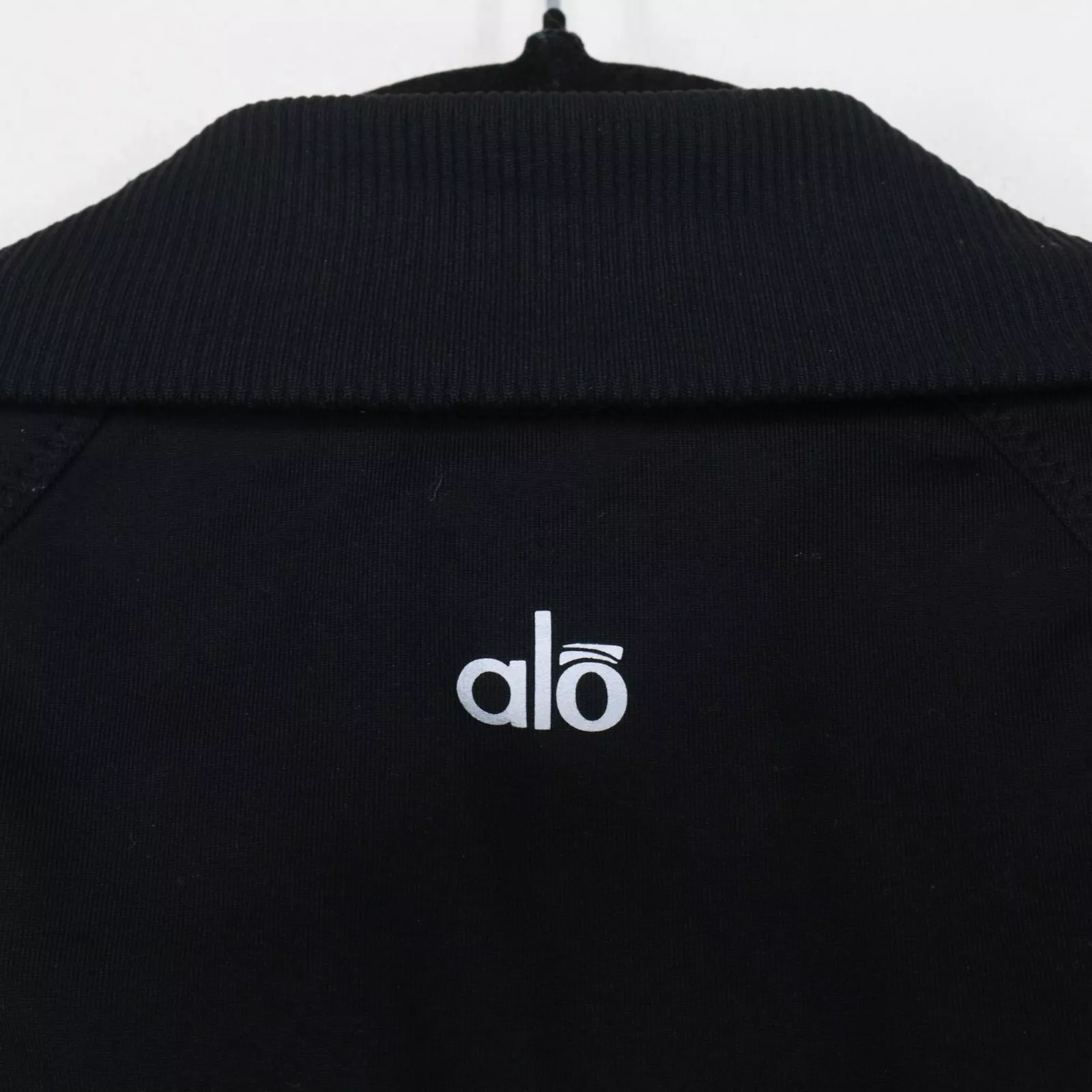 alo-yoga sport vest two tone lakeside full zip activewear jacket