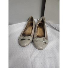Dexflex Comfort Womens Beige Patent Trim Ballet Flats Size 10 Round Toe Strap