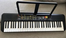 Yamaha PSR-F52 61-Key Electronic Keyboard Black Built-in Speaker
