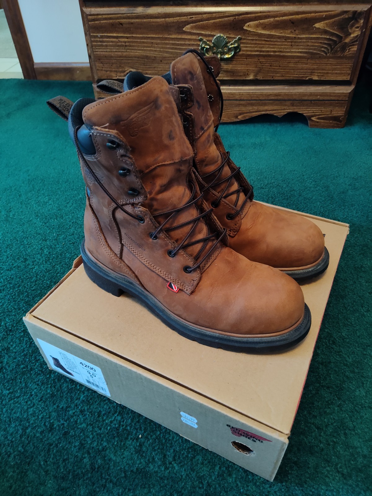 Red Wing 4200 Mens Work Boots Size 9D Durable Steel Toe