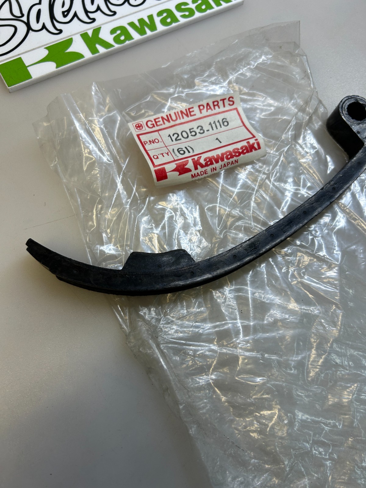 Guide chaîne distribution Kawasaki 12053-1116 patin tendeur