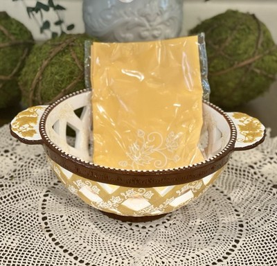 Temp-tations By Tara Hand Painted Floral Lace Yellow Bread/ Fruit Bowl w/towel
