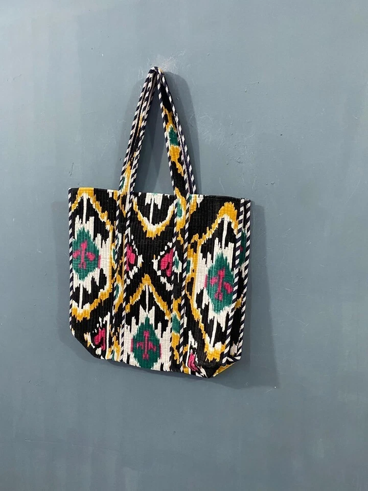 Indien Noir Ikat Imprimé Matelassé Épaule Sac Femmes Plage Velours Sac à Main US - Photo 4/4