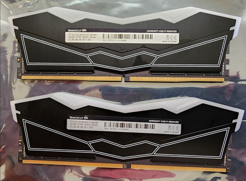T-Force Delta DDR5 RGB 32GB x 2 - Afbeelding 2 van 3