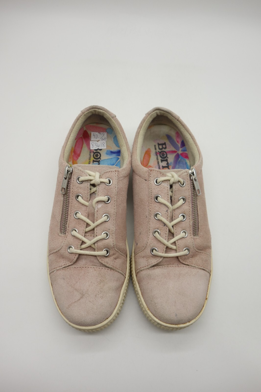 born tennis shoes with zipper