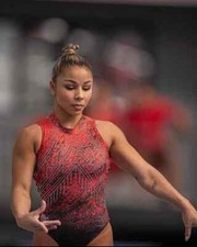 BEAUTIFUL  BRAZILLIAN GYMNAST FLAVIA SARAIVA  8X10 Photo