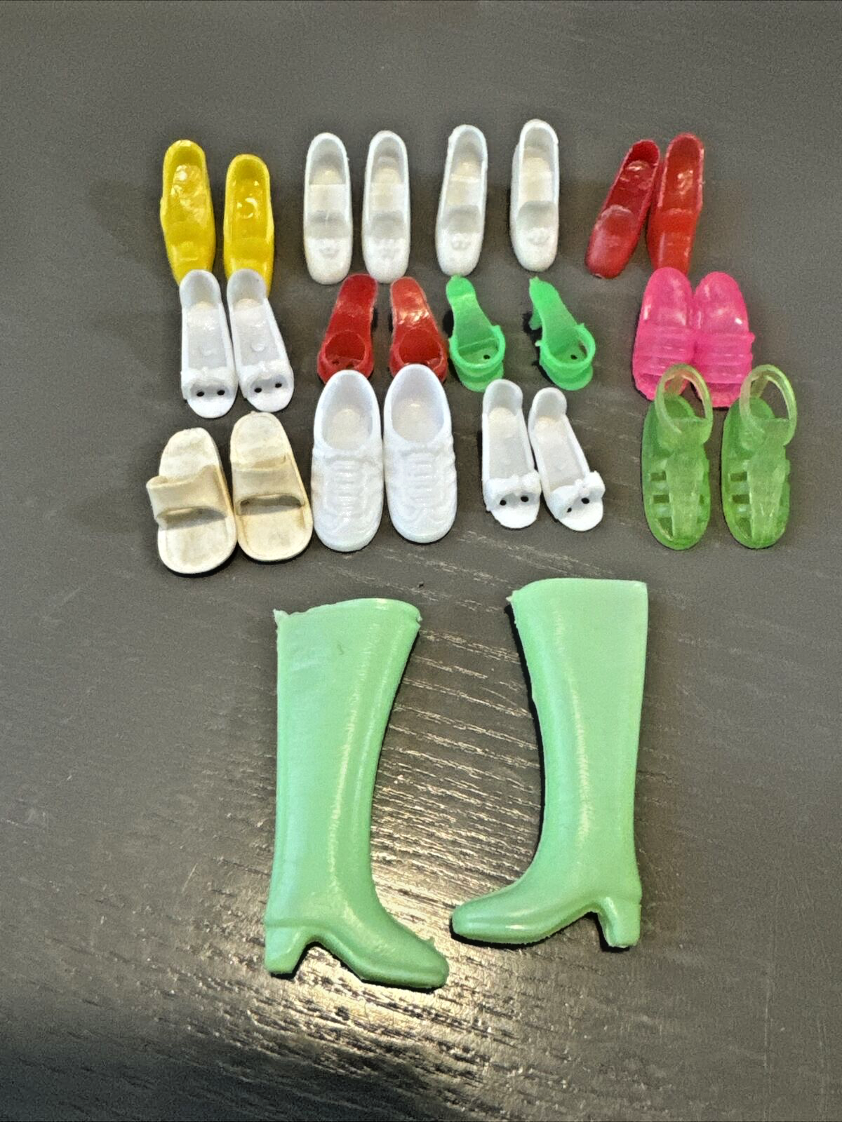 Barbie scarpe bambola stivali sandali lotto di 13 paia