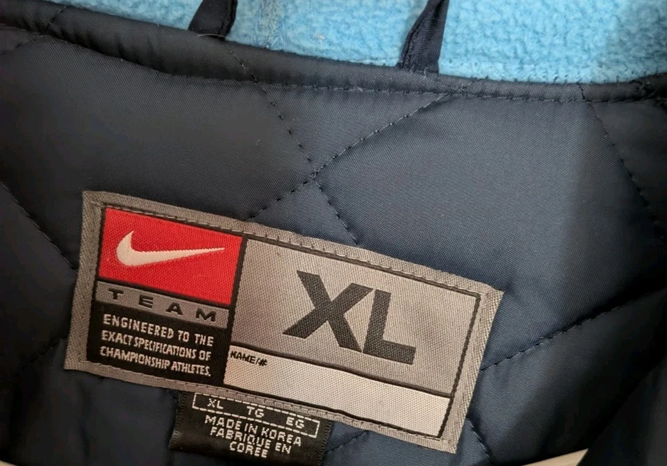 Nike Team Vintage 90’s  Tennessee Titans Vintage Winter Coat Men's XL Excellent  - Image 4 of 4