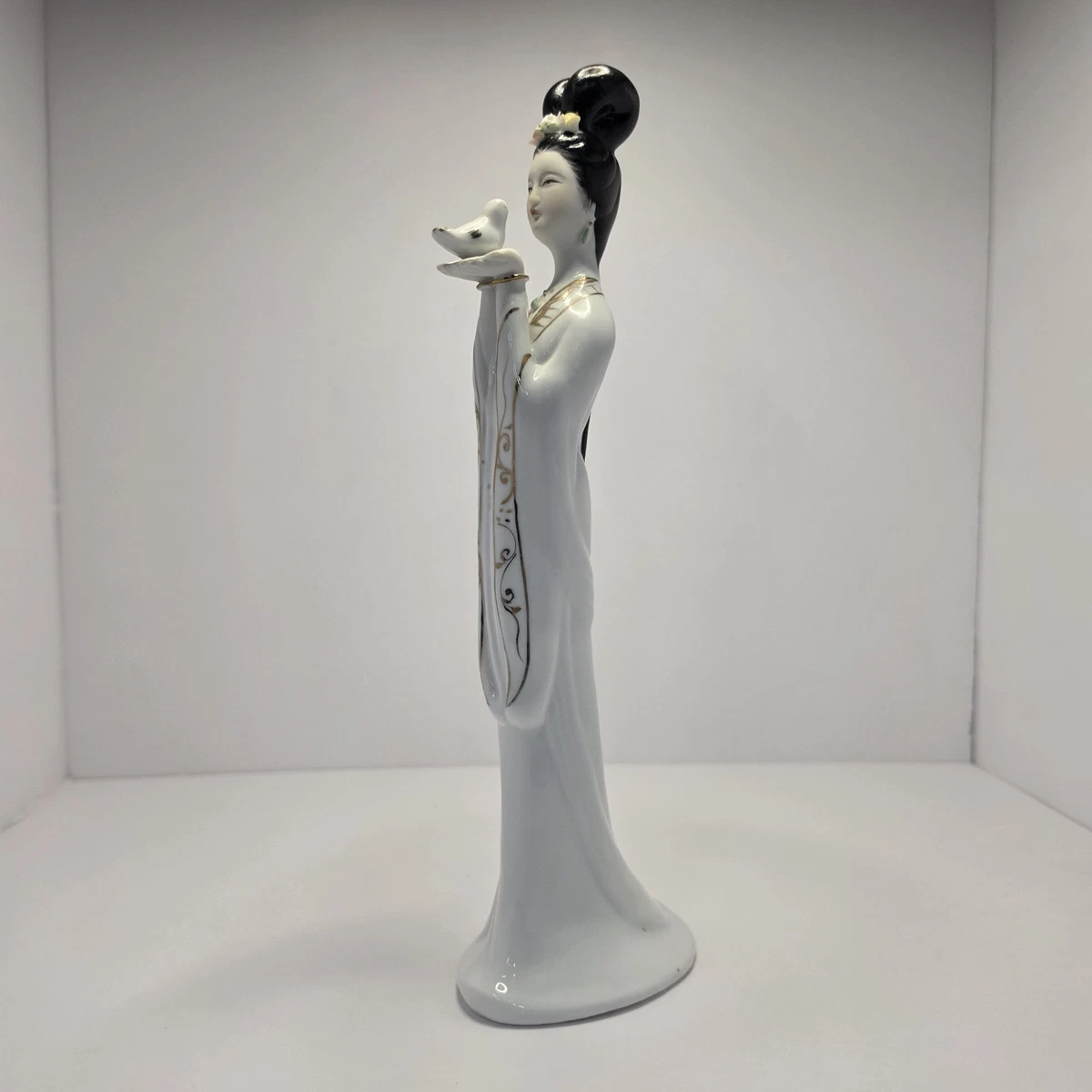 Chinese Lady Figurine In Collectible Chinese Figures & Statues