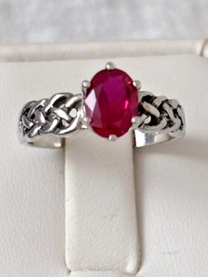 Labor roter Rubin Größe 8 Ring 925 Sterlingsilber geflochten Stil hergestellt in den USA 1,50ct