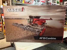 43404 1/32 Britains Case IH AF10 Combine **NE...