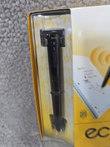 Livescribe Echo 2GB Smartpen APX-00008 New Sealed Vintage Includes Grid Notebook - Picture 3 of 16