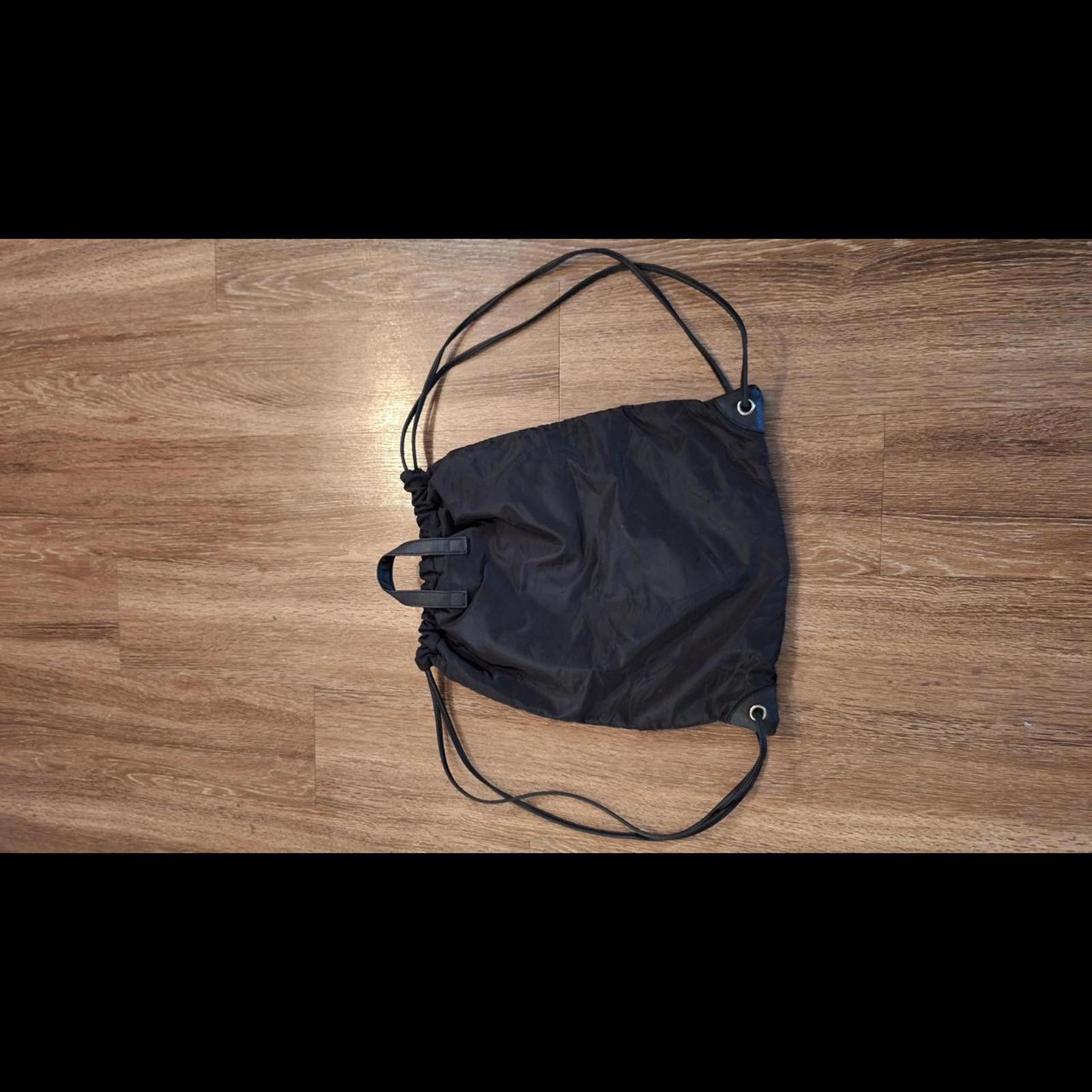 Stylish Drawstring Backpack with Zipper Pocket - image 3