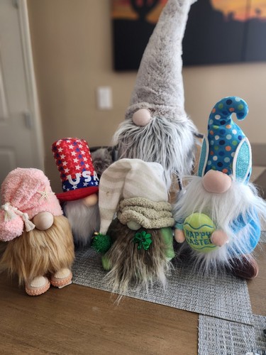 Gnomes Plush Lot Of 5 Free Shipping