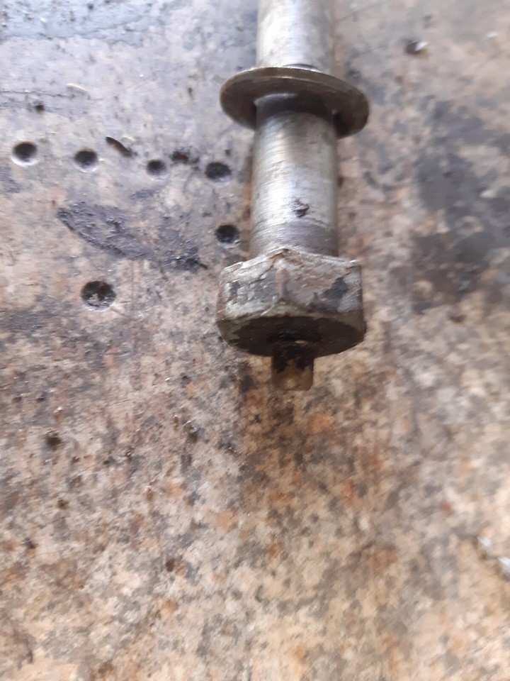 HONDA SL350 CB350K CB250K SWINGING ARM SPINDLE AND NUT eBay