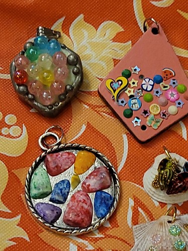 Beautiful Assortment Lot Of Handmade Jewelry Pendant Mix, As Is - Picture 2 of 7