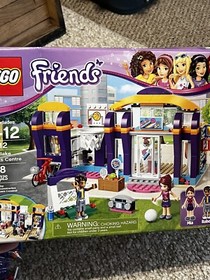LEGO FRIENDS: Heartlake Sports Centre (41312)
