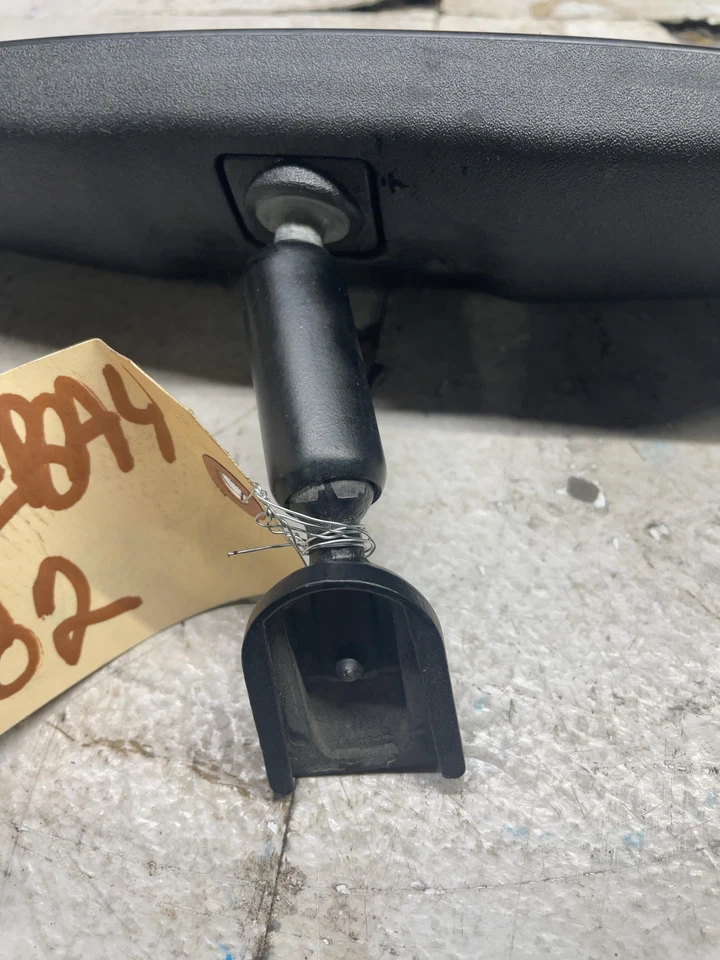 Espejo retrovisor interior Grand Prix GT 1997-2008 montado en parabrisas OEM Foto 3 de 4