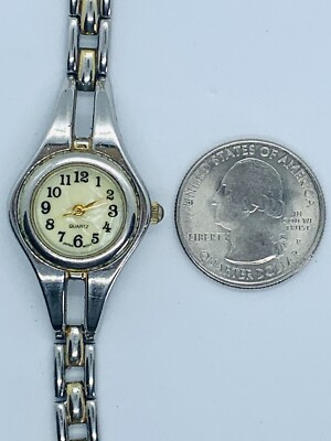 Vintage Fleur-de-lis Japan Movt 28261 Stainless Oval Link Watch Vintage Wrist Quartz Japan Movt Diamond With Bracelet Gold  main image 4