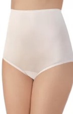 Vanity Fair Women's Perfectly Yours Ravissant Tailored Brief Fawn 5/S NWT
