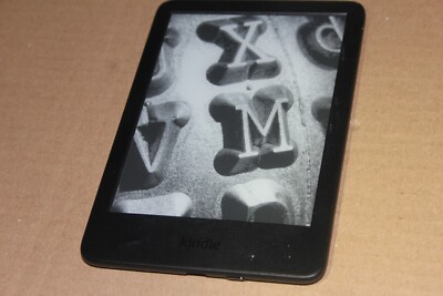 Amazon Kindle (C2V2L3) 16GB Wi-Fi 6'' 11. Gen eReader mit ZUB !!