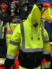 T98-3021-G-LIME SMALL HI-VIS 2 TONE HOODED SWEATER ANSI/ISEA CLASS 3 COMPLAINT