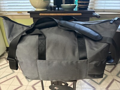 penguin by munsingwear travel ,Gym bag gray nwot