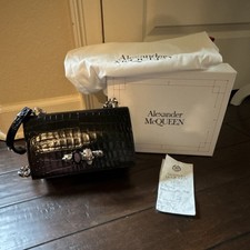 Alexander McQueen Black Croc Embossed Skull Chain Shoulder Bag for Women
