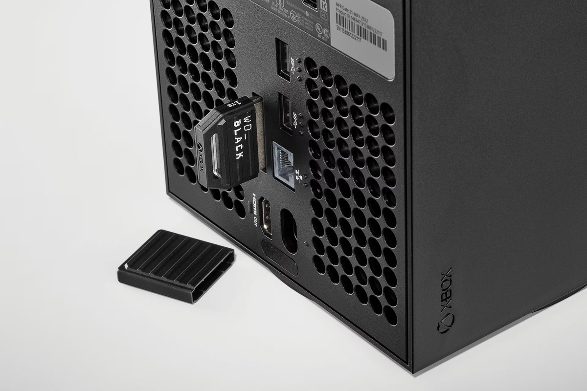 WD_BLACK 1TB C50 拡張 Xbox WDBMPH0010BNC 71IIBPTdJoL._UF894,1000_QL80_.jpg