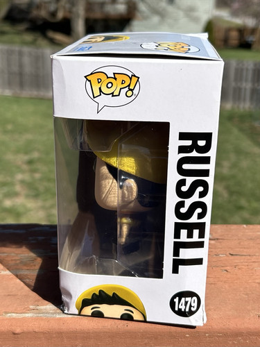 Funko POP! Figura Disney Pixar Up - Russell con Candy Bar #1479 - Imagen 3 de 8