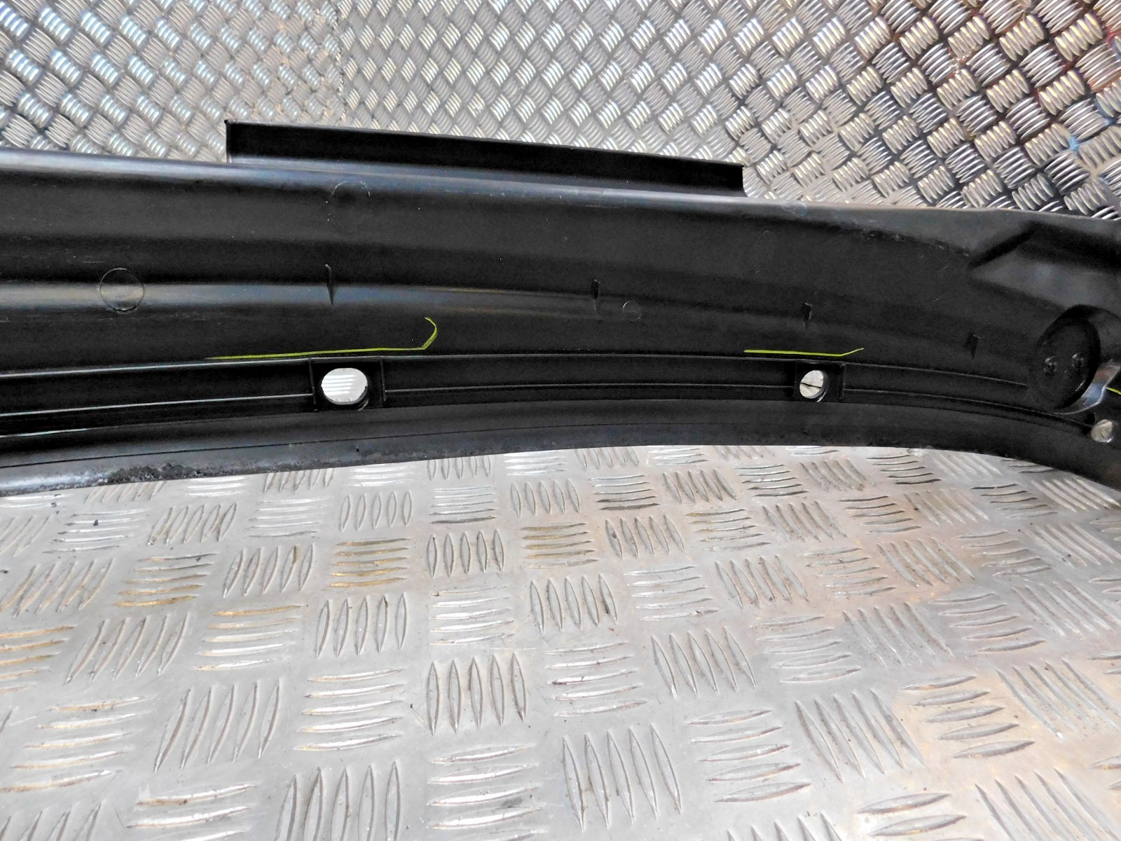 8402642 Bmw X5 Series E53 Cover Windshield Wiper Trim Front Windscreen Cover thumbnail 14