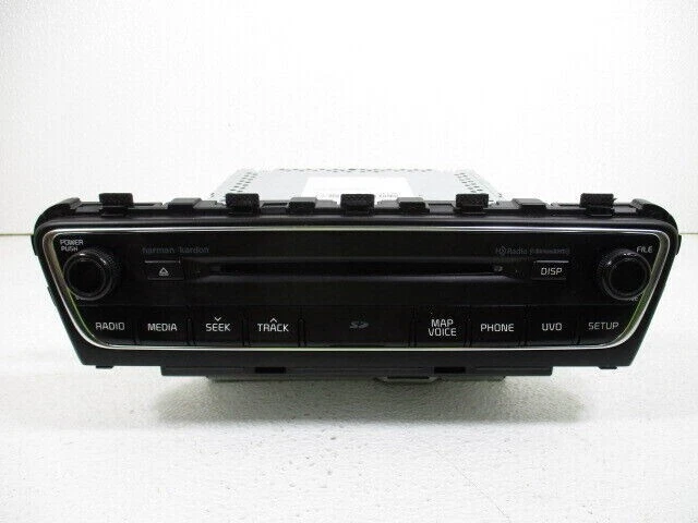 Kia Cadenza US Market 2017-2018, reproductor de CD navegación HD receptor de radio Sirius Foto 3 de 3